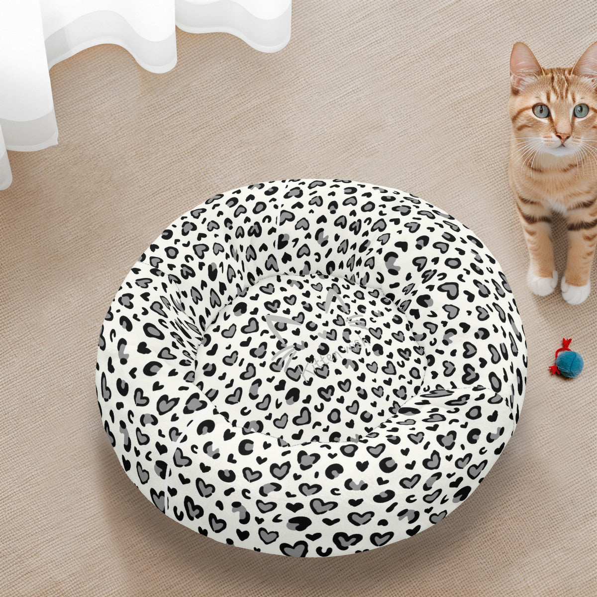 Leopard Black and White Flannel Round Cat Bed
